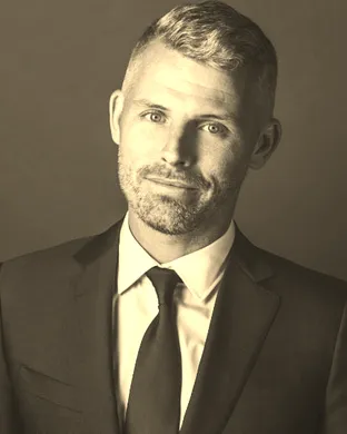 Des Bishop