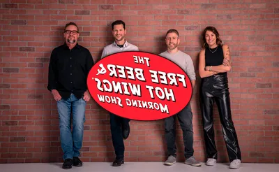 Live At Night With Free Beer And Hot Wings