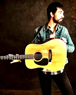 Mo Pitney